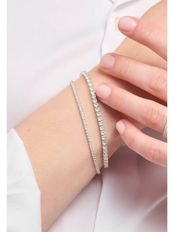 Silver bracelet with white zirconia stones