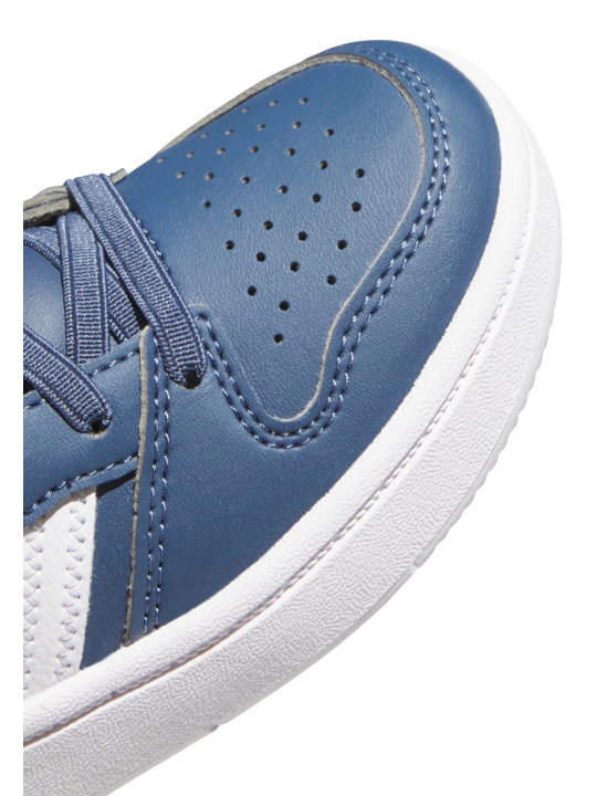 Hoops Classic Sneakers