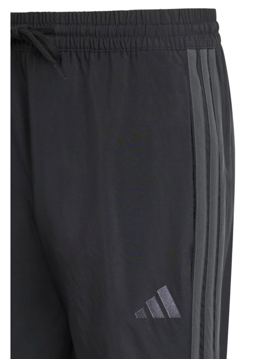 Short Three Stripes Chelsea
