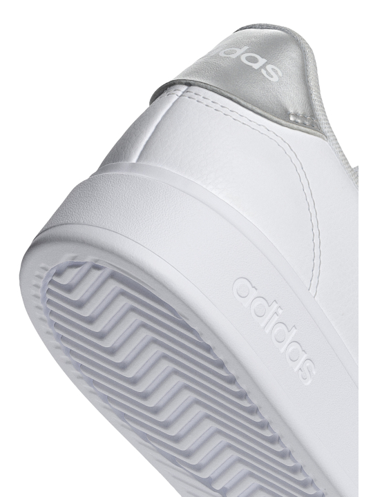 Adidas Performance IG9175 Advantage 20 Sneakers | Diademita